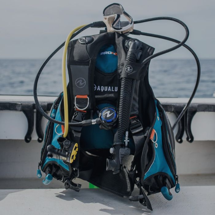 Close view of the Aqualung Pro HD Dive BCD